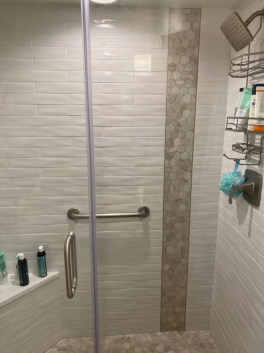 Shower - Beautiful tile with accents - 409 Delaware St #409