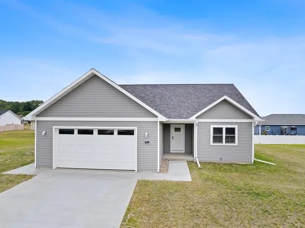 711 Roosevelt St, Baraboo, WI 53913
