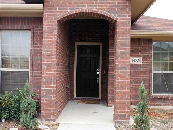 3rd image of 14506 Spicewood Dr