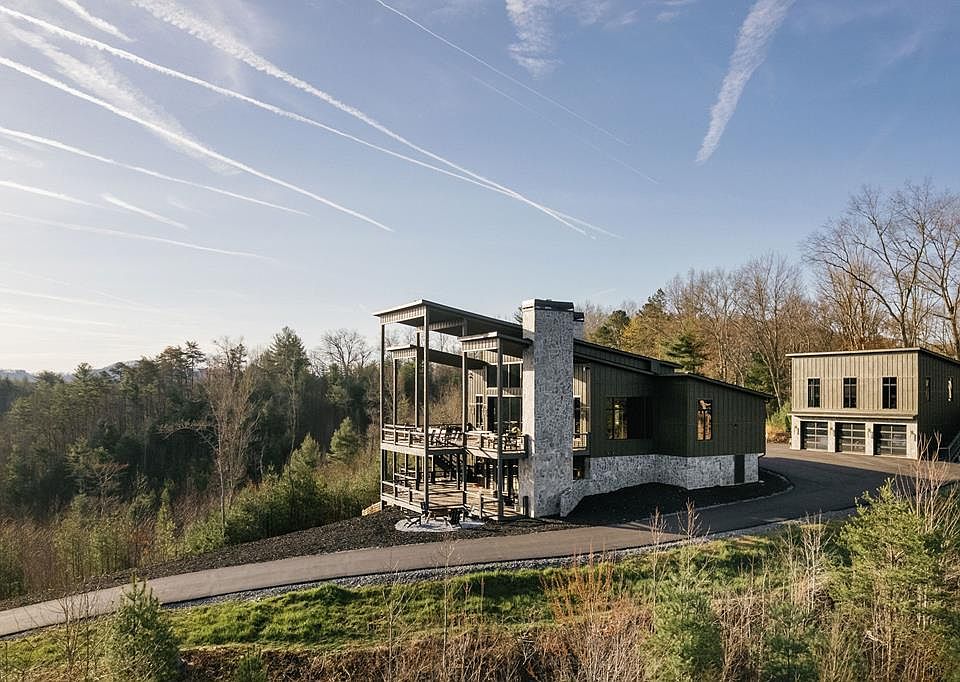 1st image of 156 Coles Crossing Rd