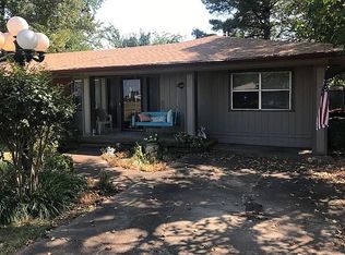 1210 E Duke St, Hugo, OK 74743