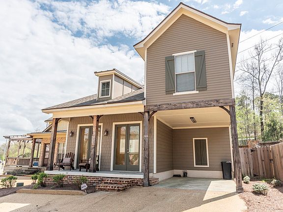 2nd image of 104 Cottage Ln