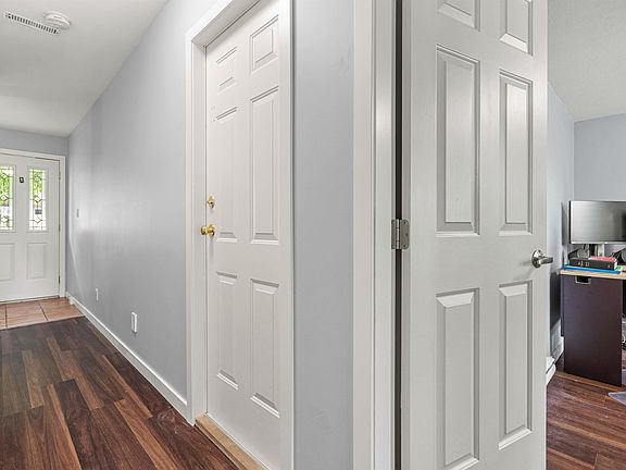 4th image of 9470 Hazel St #38
