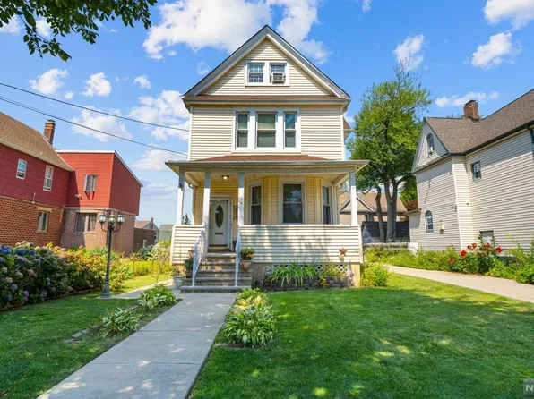 74 Euclid Ave, Ridgefield Park, NJ 07660