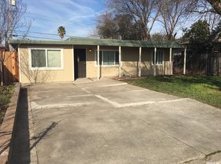 2143 Red Robin Ln, Sacramento, CA 95821