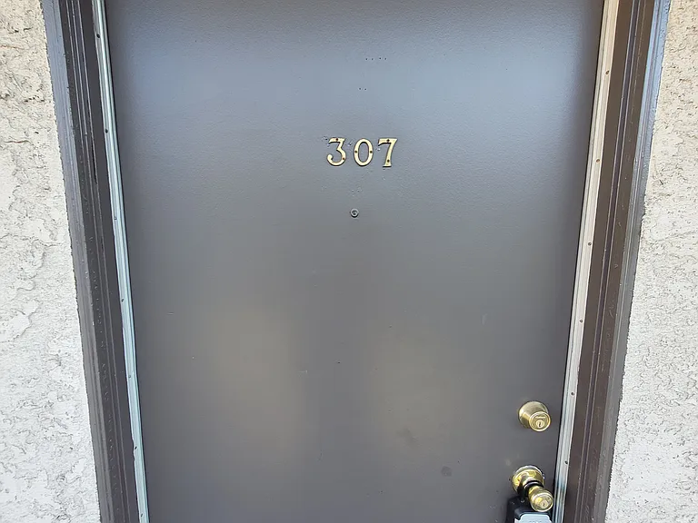 Westminster Square — Photo 9