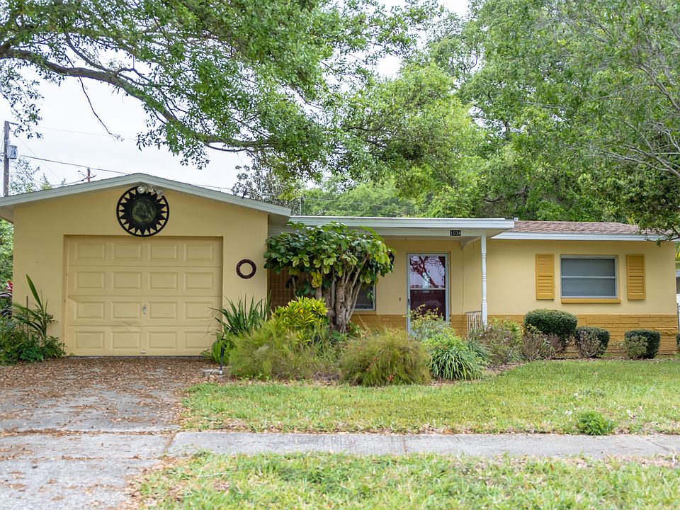 1st image of 1034 Woodbrook Dr S