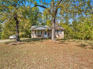 833 Grays Chapel Rd, Southside, TN 37171