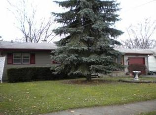 1101 Wicker St, Woodstock, IL 60098