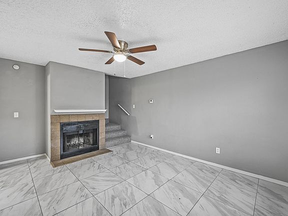 2nd image of 3034 Tudor Ln #A