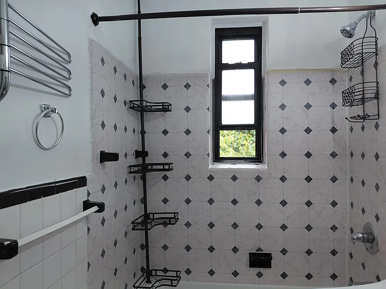 150-30 71st Ave #4G — Photo 4