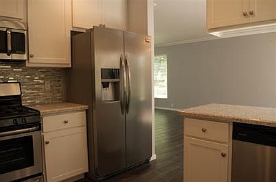 4th image of 10510 Greenford Dr