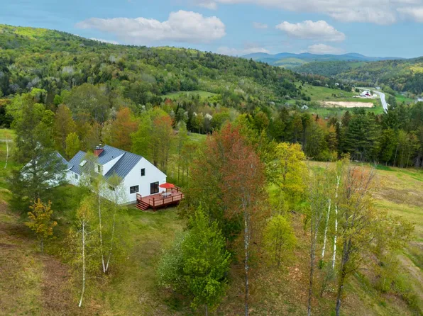 150 SHEEP MEADOW Lane, Bradford, VT 05033