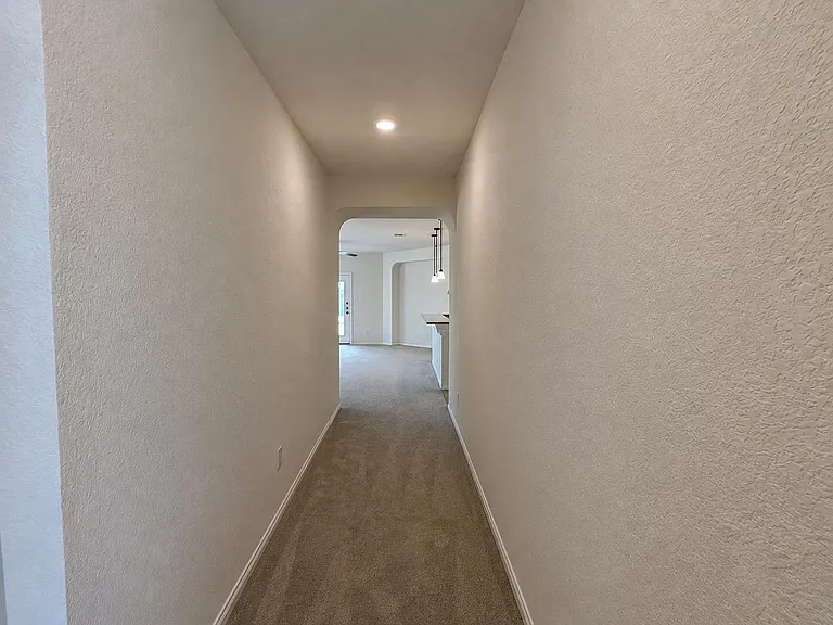 405 Kaden Prince Dr — Photo 4