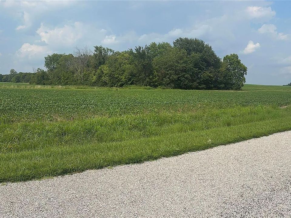 2nd image of 4576 Lauren Dr