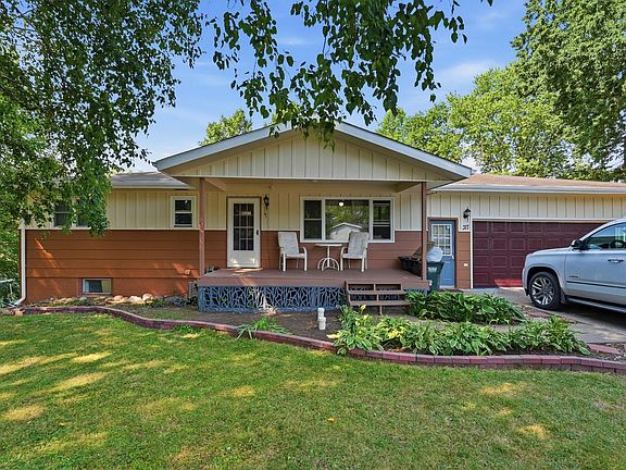 5th image of 317 9th Ave S
