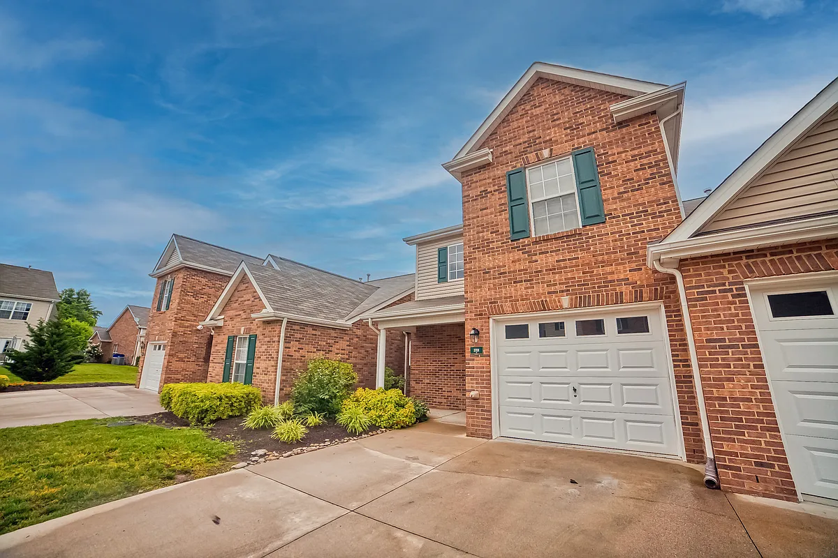 Photo 2 of 24 - 3708 Eliza Pointe Way - Knoxville, TN Building Photo - 3708 Eliza Pointe Way
