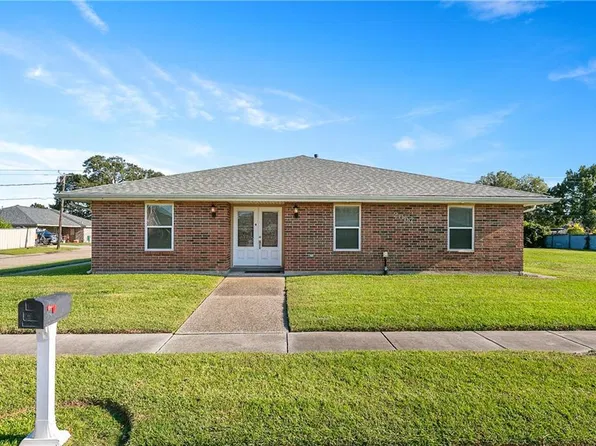 2057 Valmar St, Meraux, LA 70075