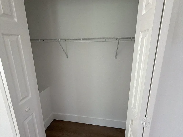 7063 Pleasant Dr — Photo 9