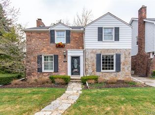 268 McMillan Rd, Grosse Pointe Farms, MI 48236