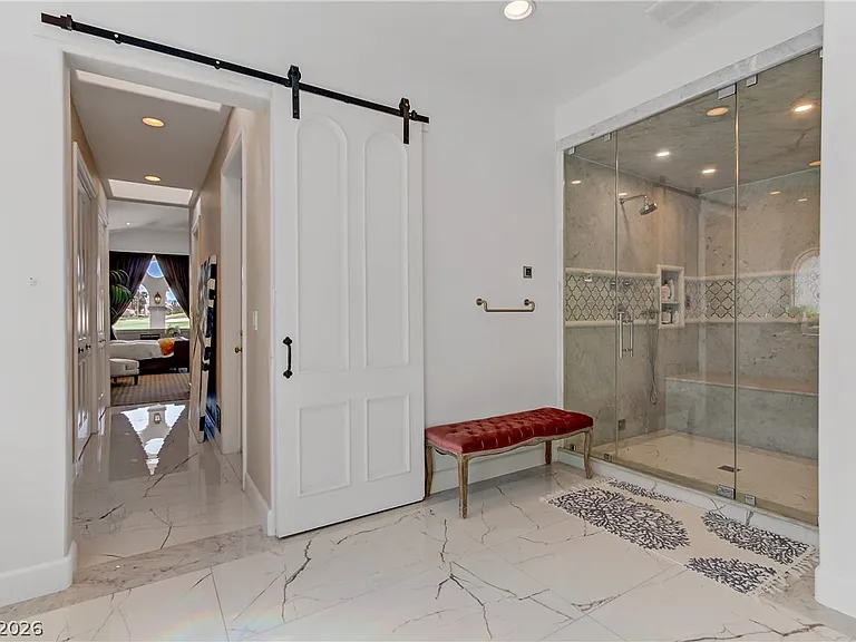 8628 Scarsdale Dr — Photo 26