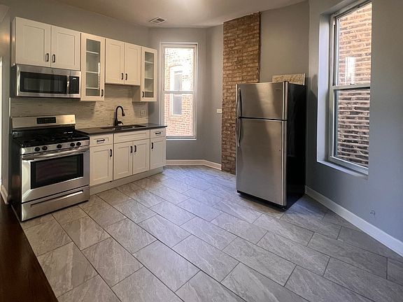 4th image of 4219 S Wabash Ave #2