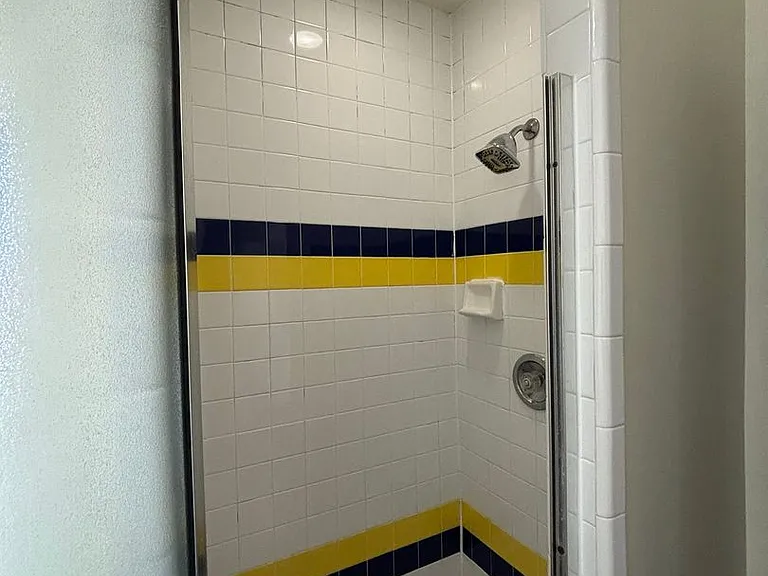 524 S Forest Ave — Photo 32