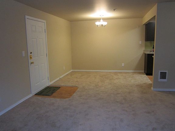 2nd image of 18770 NE 60th Way #Rr2136