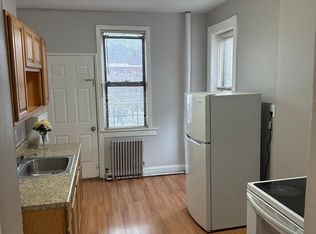 138 Orchard St APT 1R, Yonkers, NY 10703