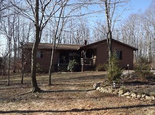 1366 Old Peach Tree Rd, Green Bay, VA 23942