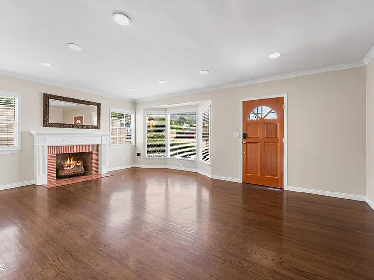 3101 N Olive Ave — Photo 5