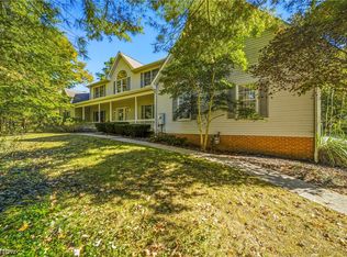 10893 Lakebrook Dr, Kirtland, OH 44094