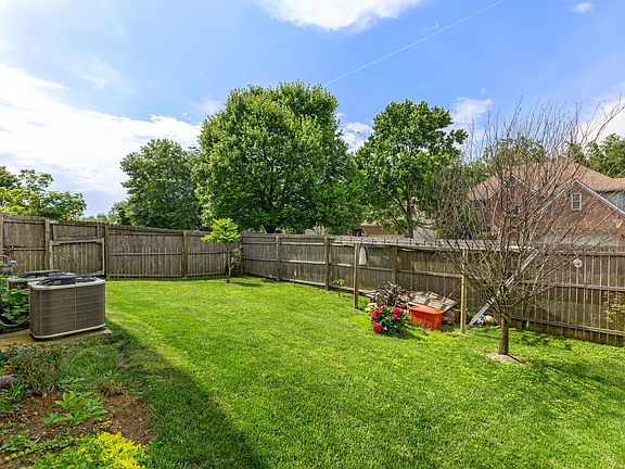 5th image of 1020 Kimbolton Dr