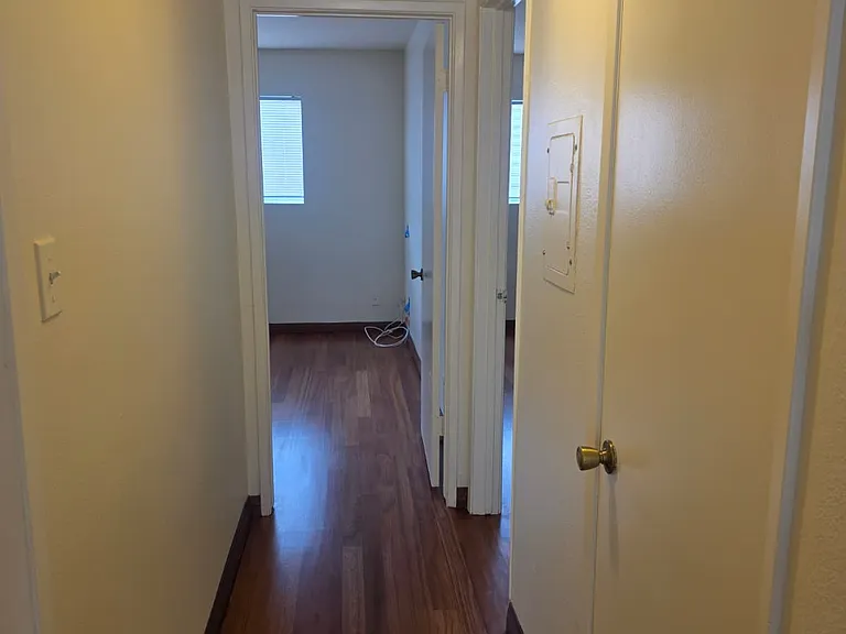 18601 Collins St #D7 — Photo 6