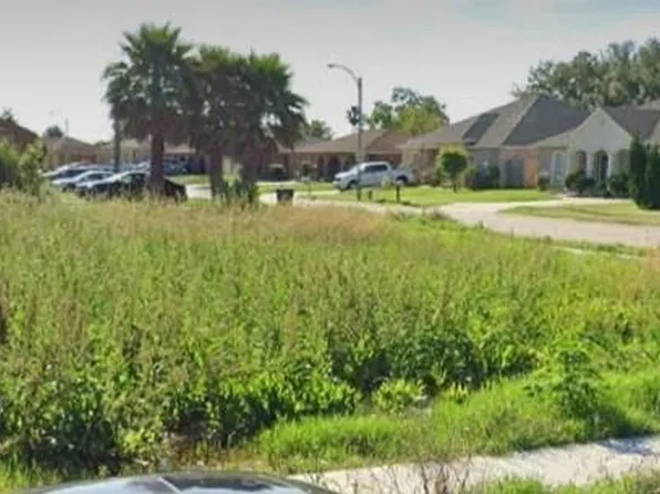 5301 Toulon St, New Orleans, LA 70129