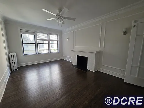 1233 W Chase Ave #1 Photo 1