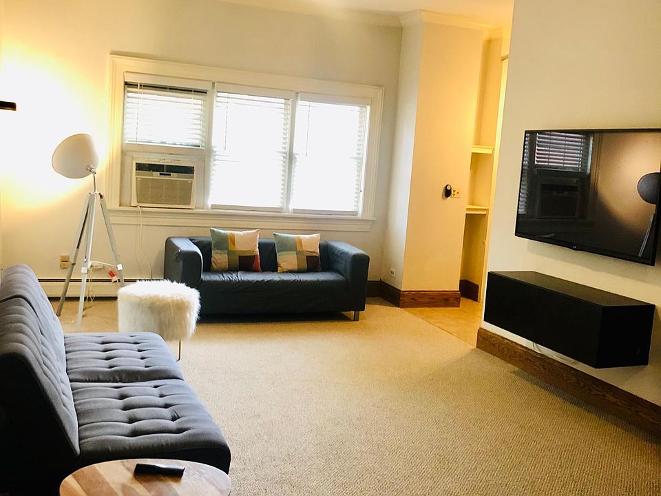 1st image of 1347 W Grand Ave #2