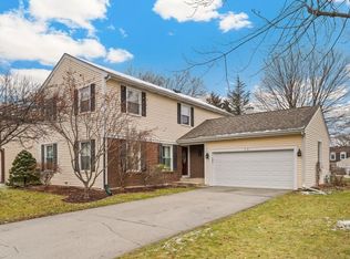12 Saint Ives Ln, Vernon Hills, IL