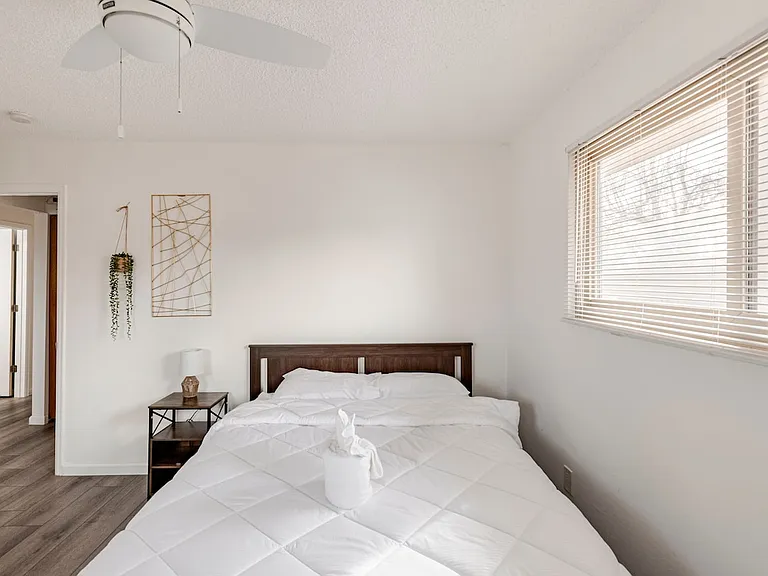 6129 Wolff St — Photo 15