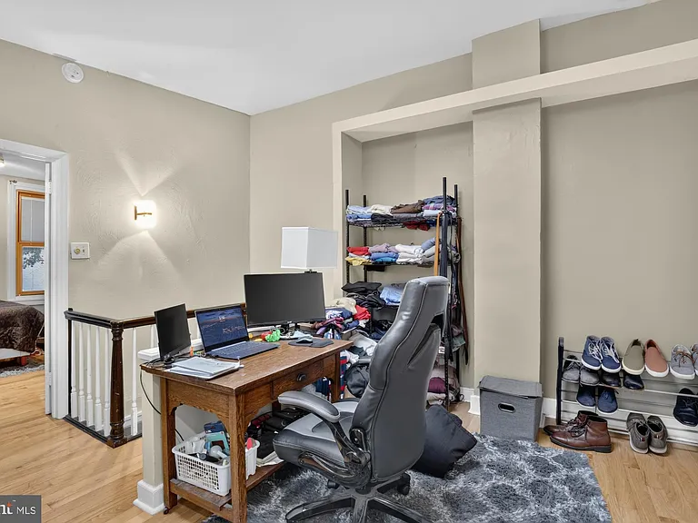 2528 Waverly St — Photo 15