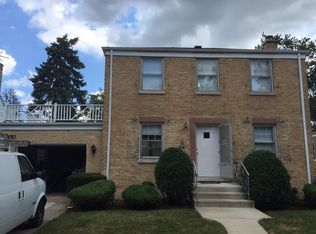 417 N Emerson St, Mount Prospect, IL 60056