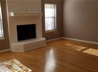 2912 Chris Ln, Grapevine, TX 76051