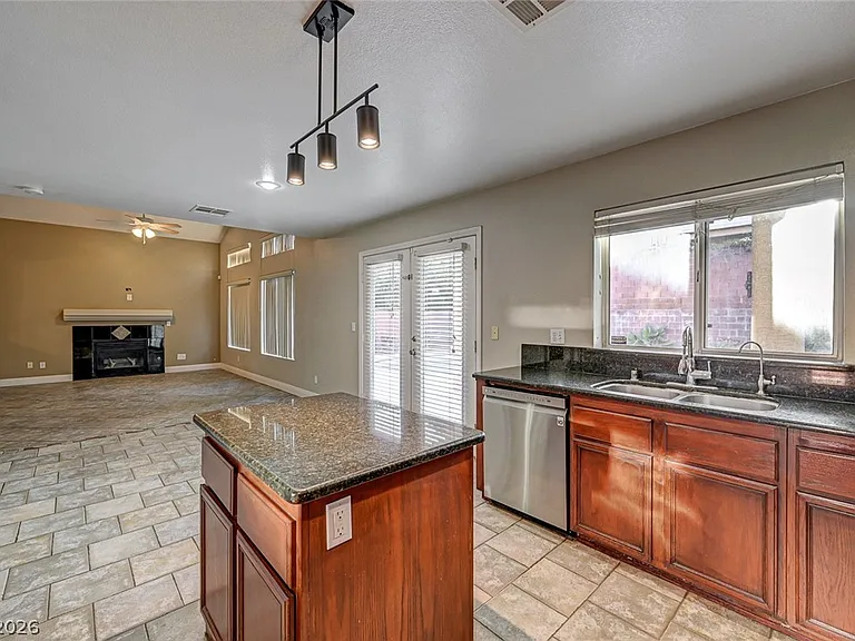 317 Greenleaf Glen St — Photo 27