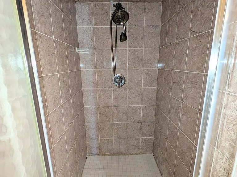 284 Peninsula Ave — Photo 21