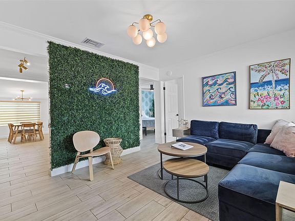 5th image of 4810 NE 5th Terrace