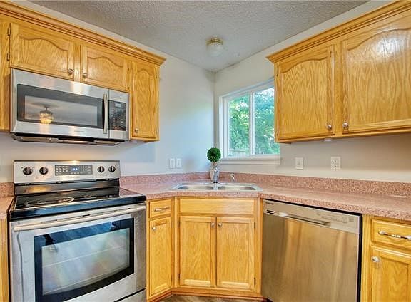 4th image of 514 SW 10th St