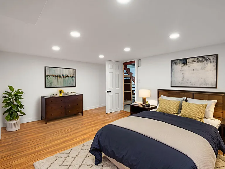 147 Clairmont Ave — Photo 3