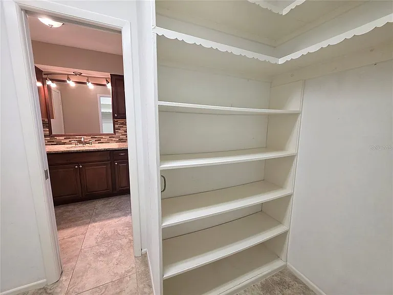 352 Pine Tree Rd — Photo 19