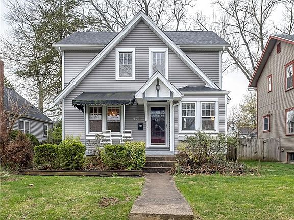 2nd image of 434 Peach Orchard Ave E
