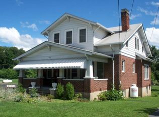607 Snidow St, Pembroke, VA 24136